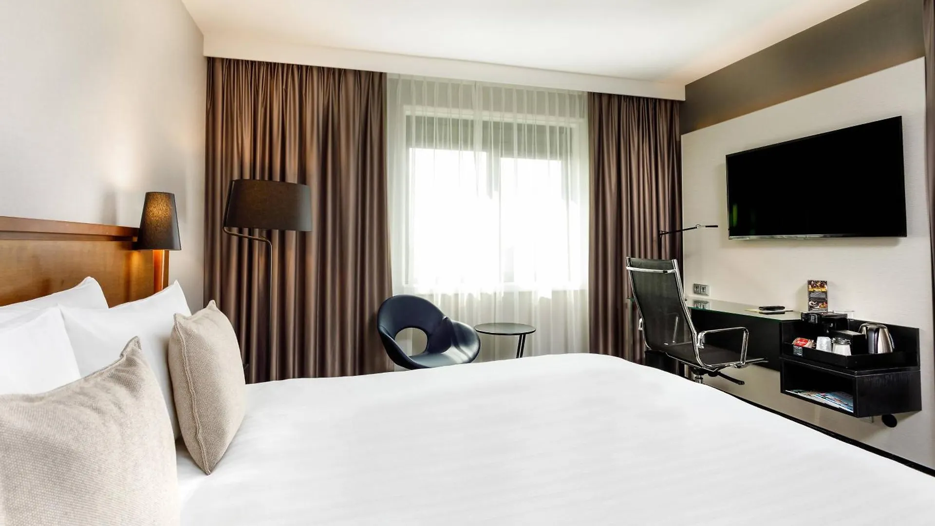 Hotel Courtyard By Marriott Amsterdam Airport Hoofddorp
